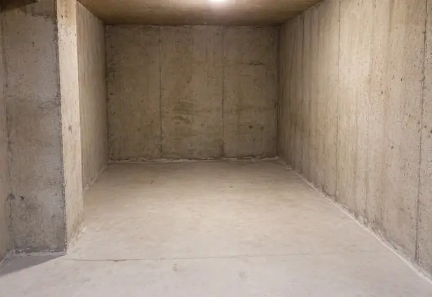 Garage vidé
